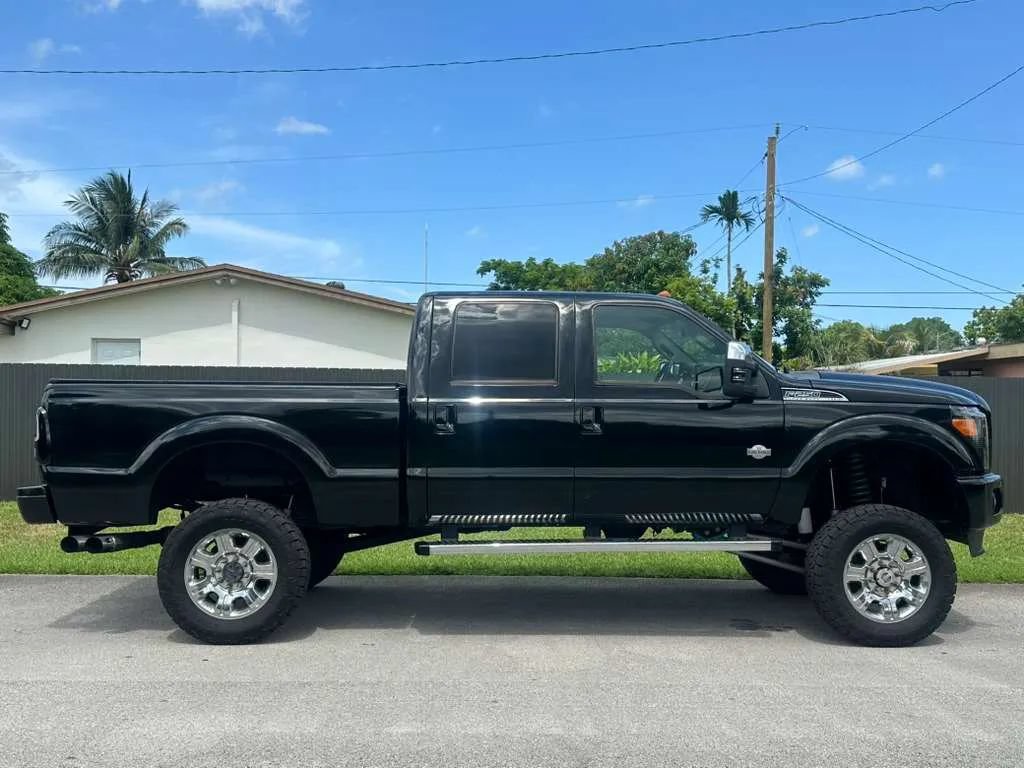 Used 2016 Ford F250 King Ranch AWD/4WD image 3