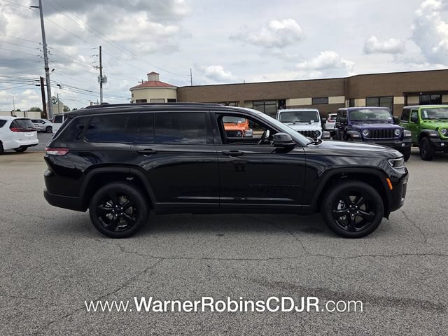 New 2026 Jeep Grand Cherokee L Limited w/ Limited Altitude Package AWD/4WD image 16