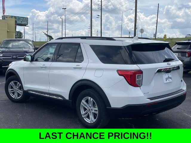 Certified 2024 Ford Explorer XLT RWD image 5