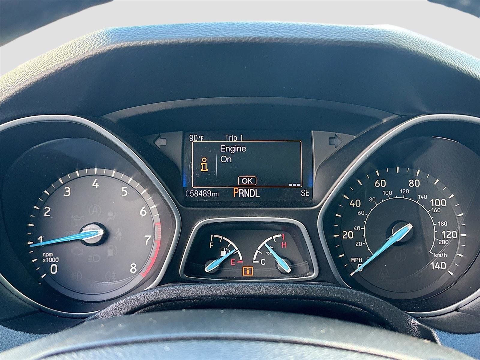 Used 2018 Ford Focus SE w/ SE Appearance Package image 13