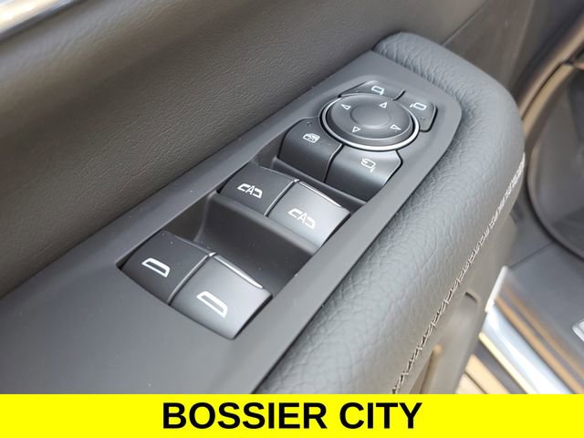 New 2026 GMC Yukon Denali w/ Sun & Power Step Package AWD/4WD image 24