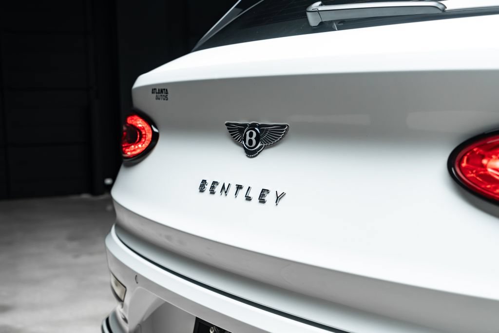 Used 2022 Bentley Bentayga AWD/4WD image 15