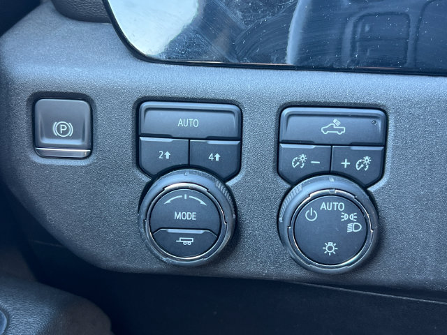 Used 2024 Chevrolet Silverado 1500 LT AWD/4WD image 19
