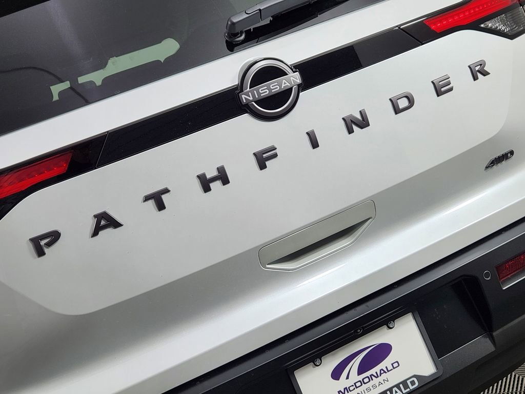 New 2026 Nissan Pathfinder SV image 8