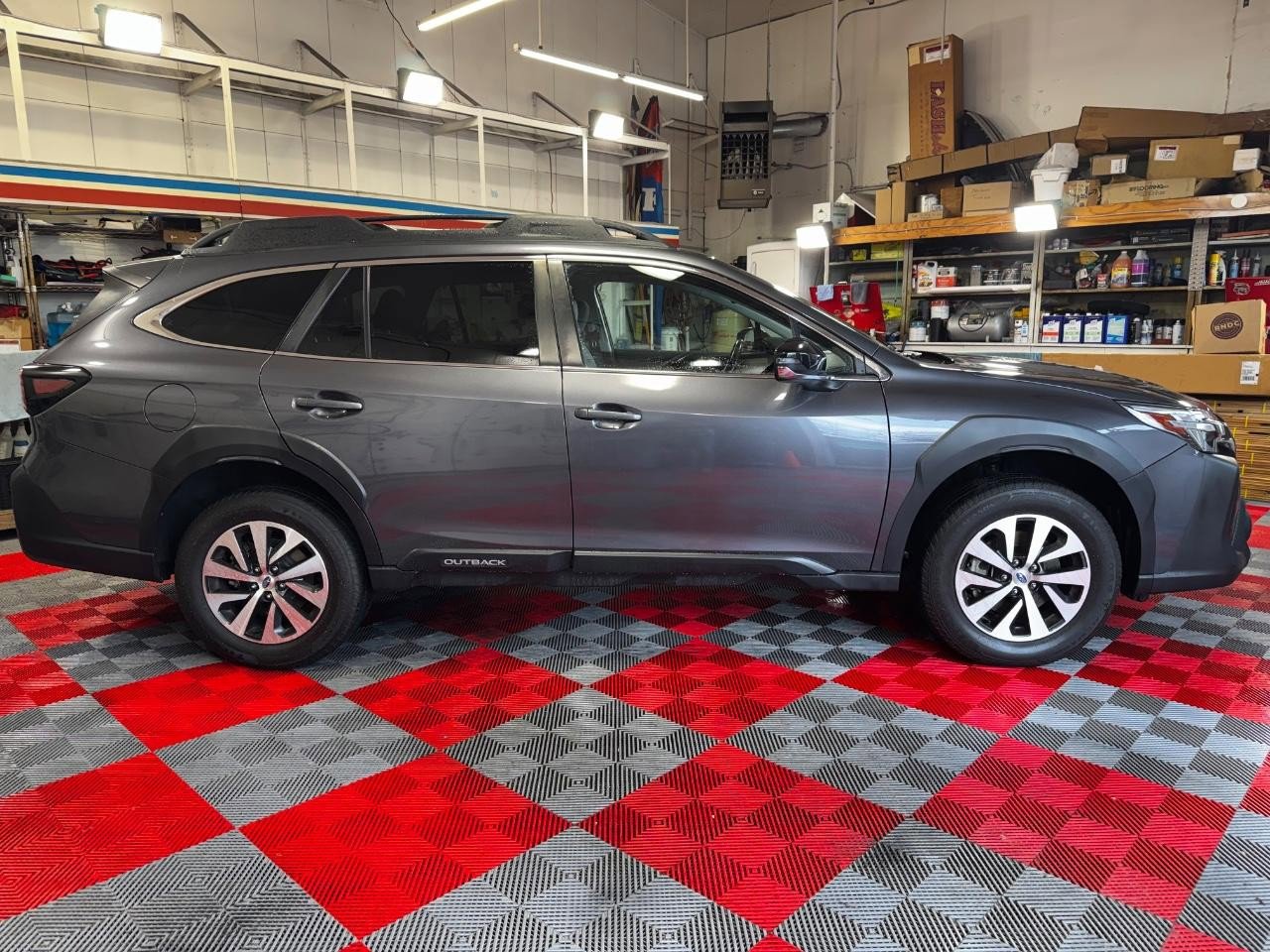 Used 2023 Subaru Outback Premium AWD/4WD image 8