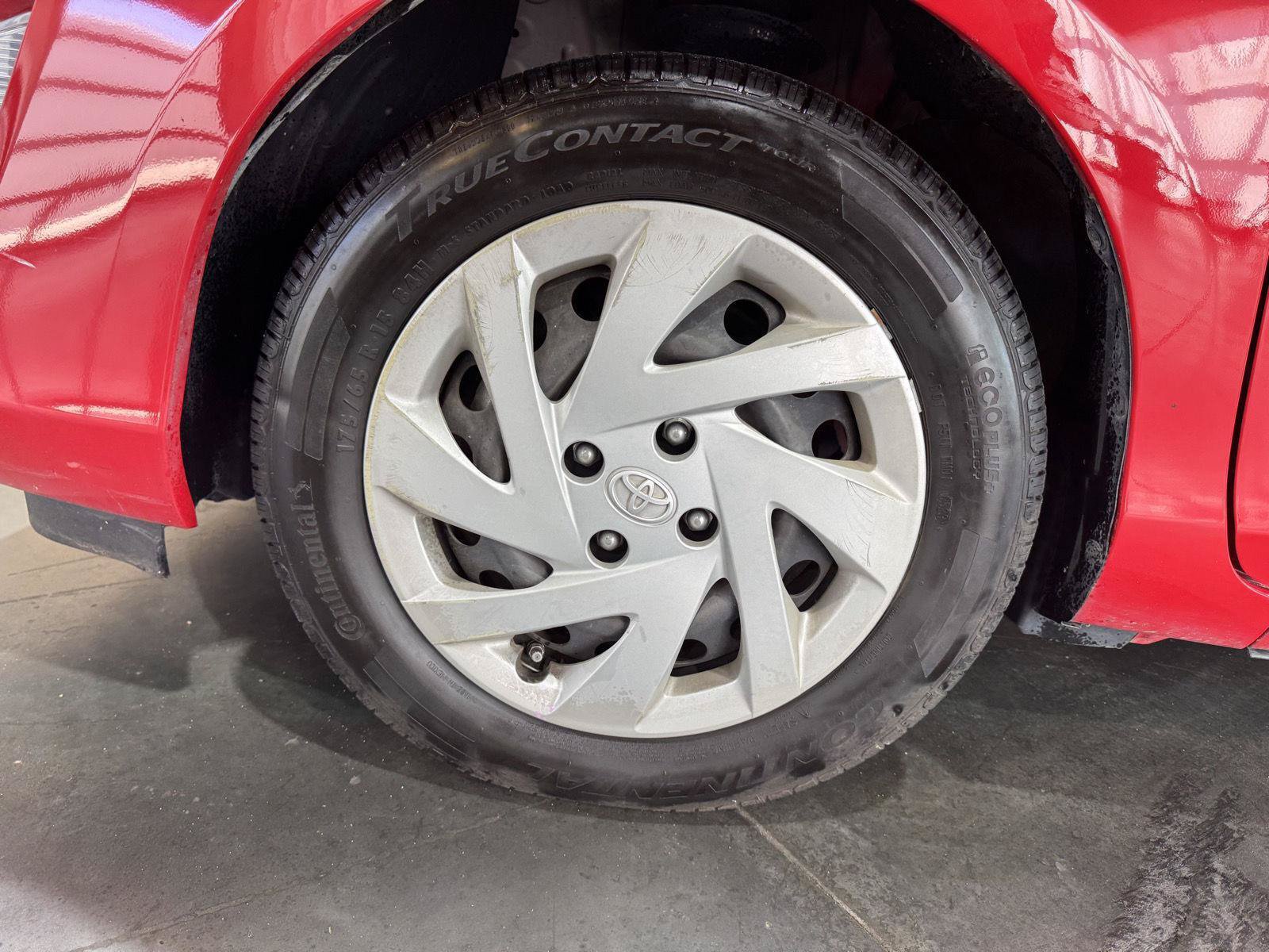 Used 2015 Toyota Prius C Three FWD image 10