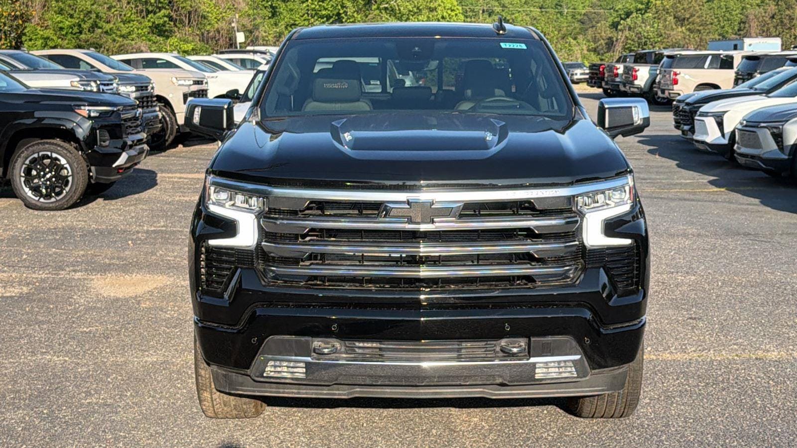 New 2026 Chevrolet Silverado 1500 High Country AWD/4WD image 2