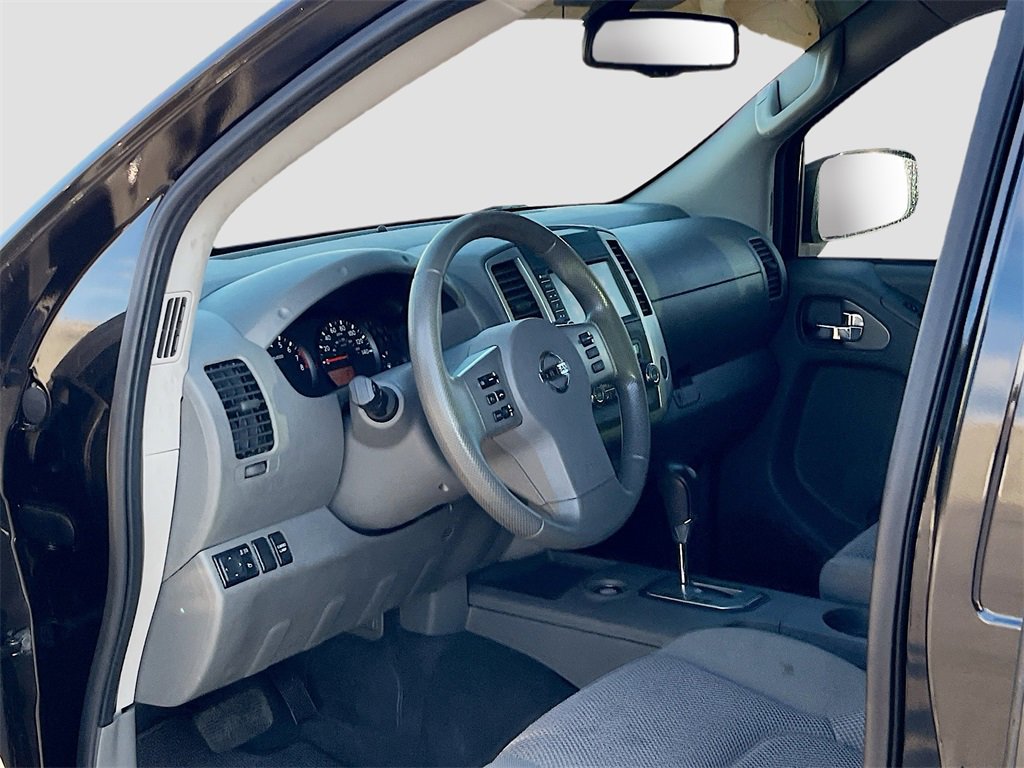 Used 2020 Nissan Frontier SV w/ Midnight Edition Floor Mats image 9