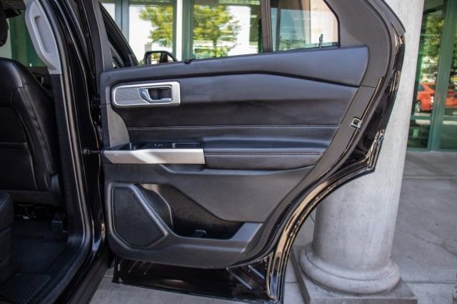 Used 2023 Ford Explorer Limited w/ Equipment Group 301A image 24