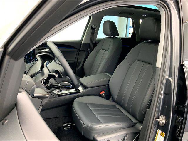Certified 2025 Audi Q5 Premium w/ Convenience Package AWD/4WD image 5