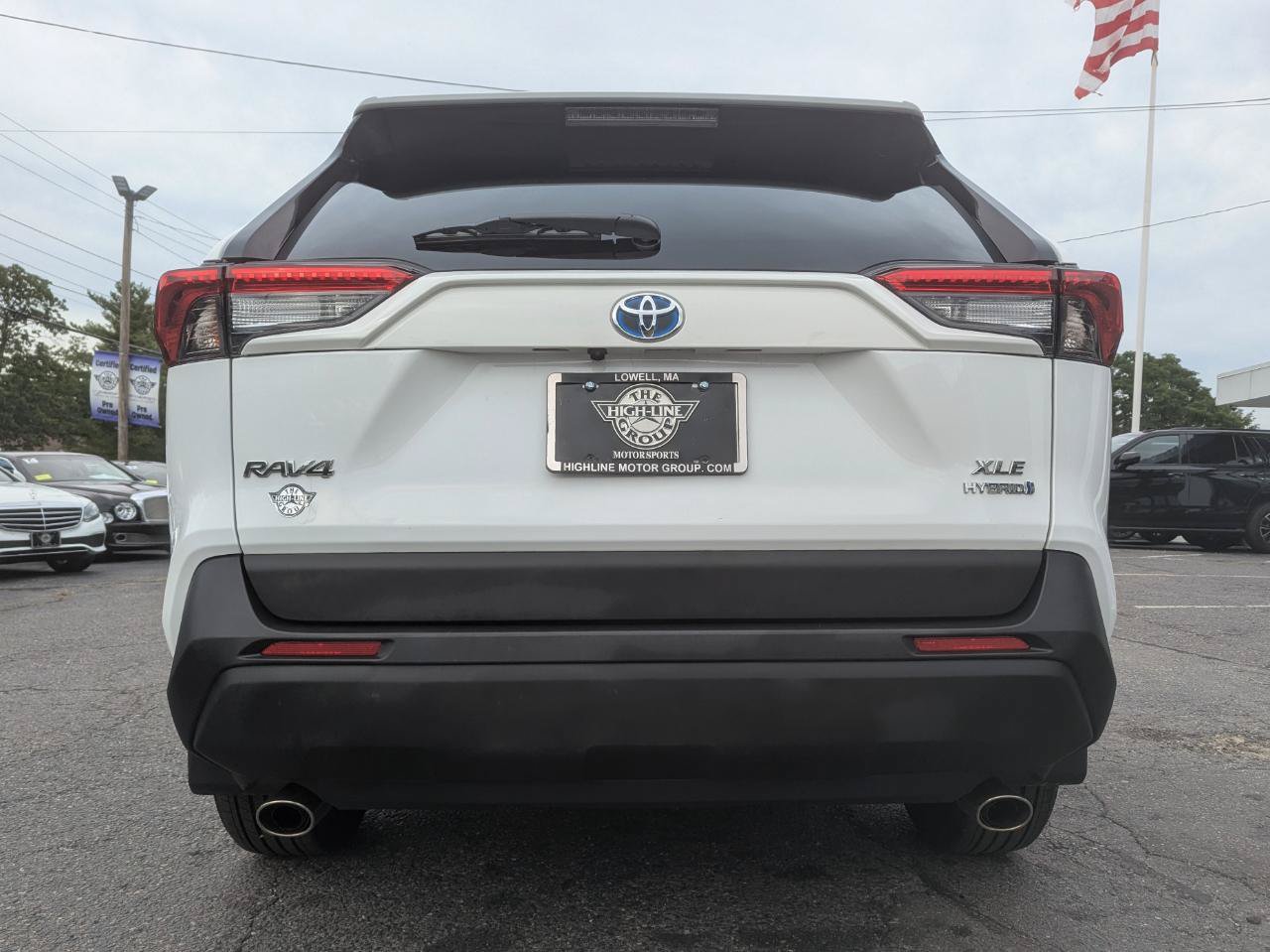 Used 2024 Toyota RAV4 XLE AWD/4WD image 7