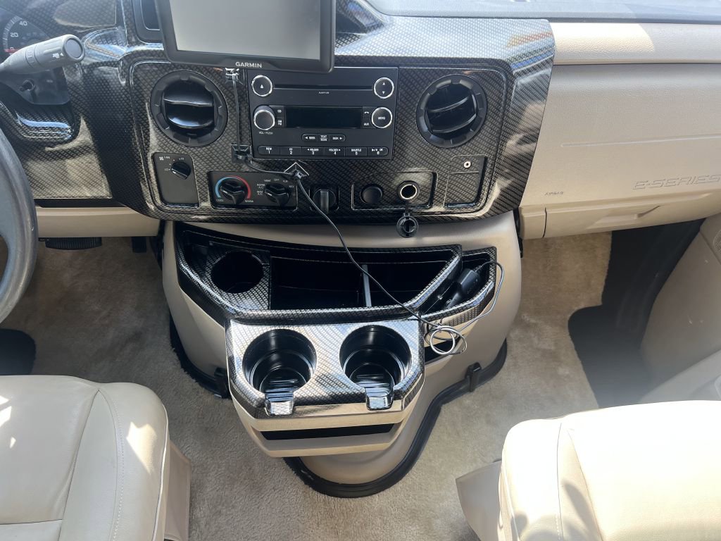 Used 2017 Ford E-450 and Econoline 450 Super Duty w/ Motorhome Prep Package image 25