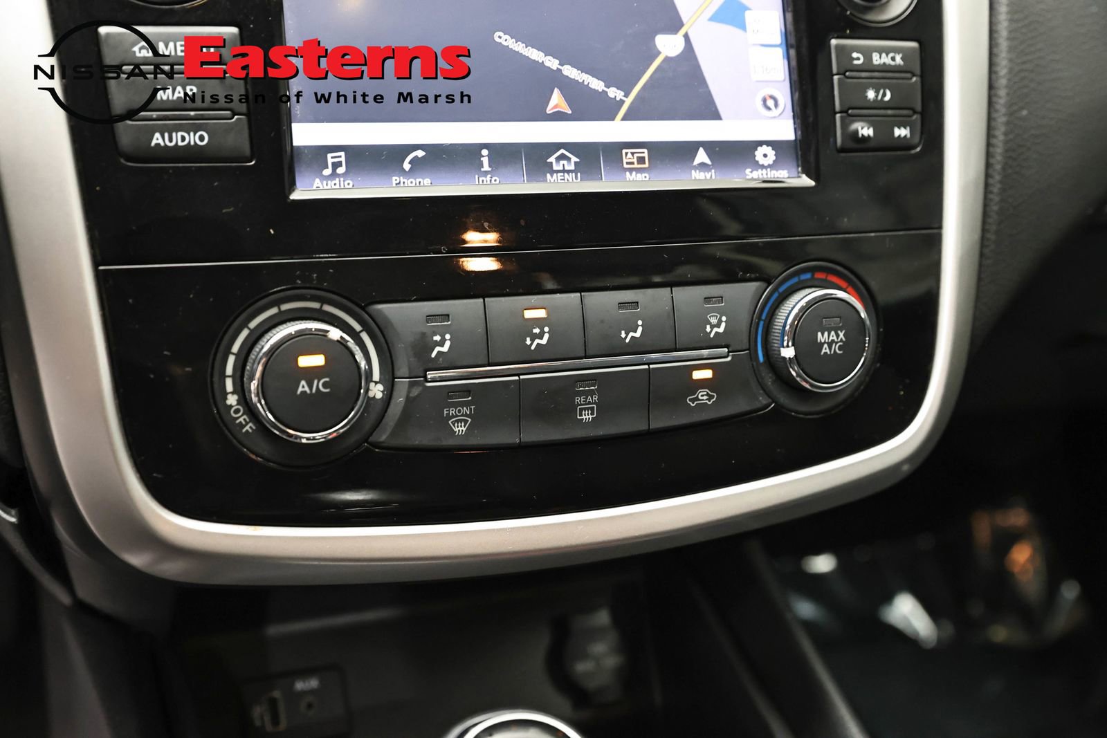 Used 2018 Nissan Altima 2.5 SR w/ SR Midnight Edition image 19