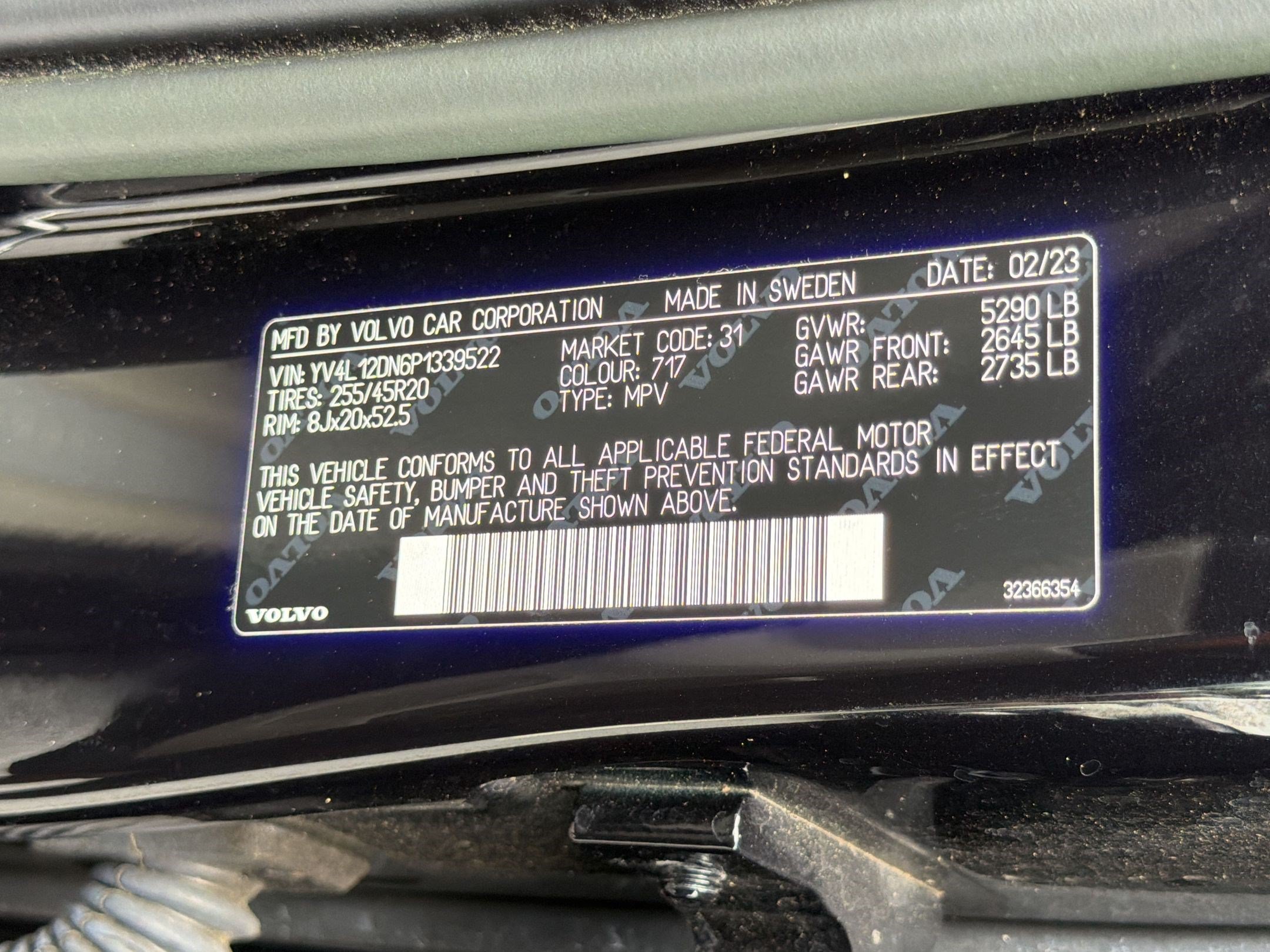 Used 2023 Volvo XC60 B5 Plus w/ Protection Package Premier FWD image 20
