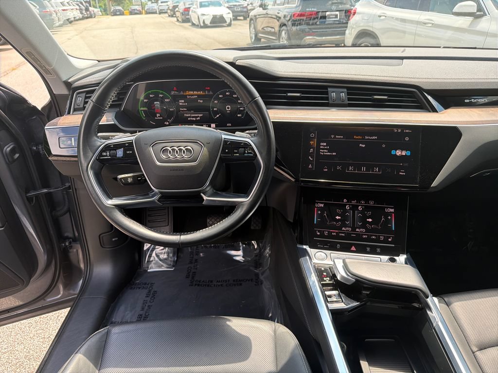 Used 2019 Audi e-tron Premium Plus AWD/4WD image 23
