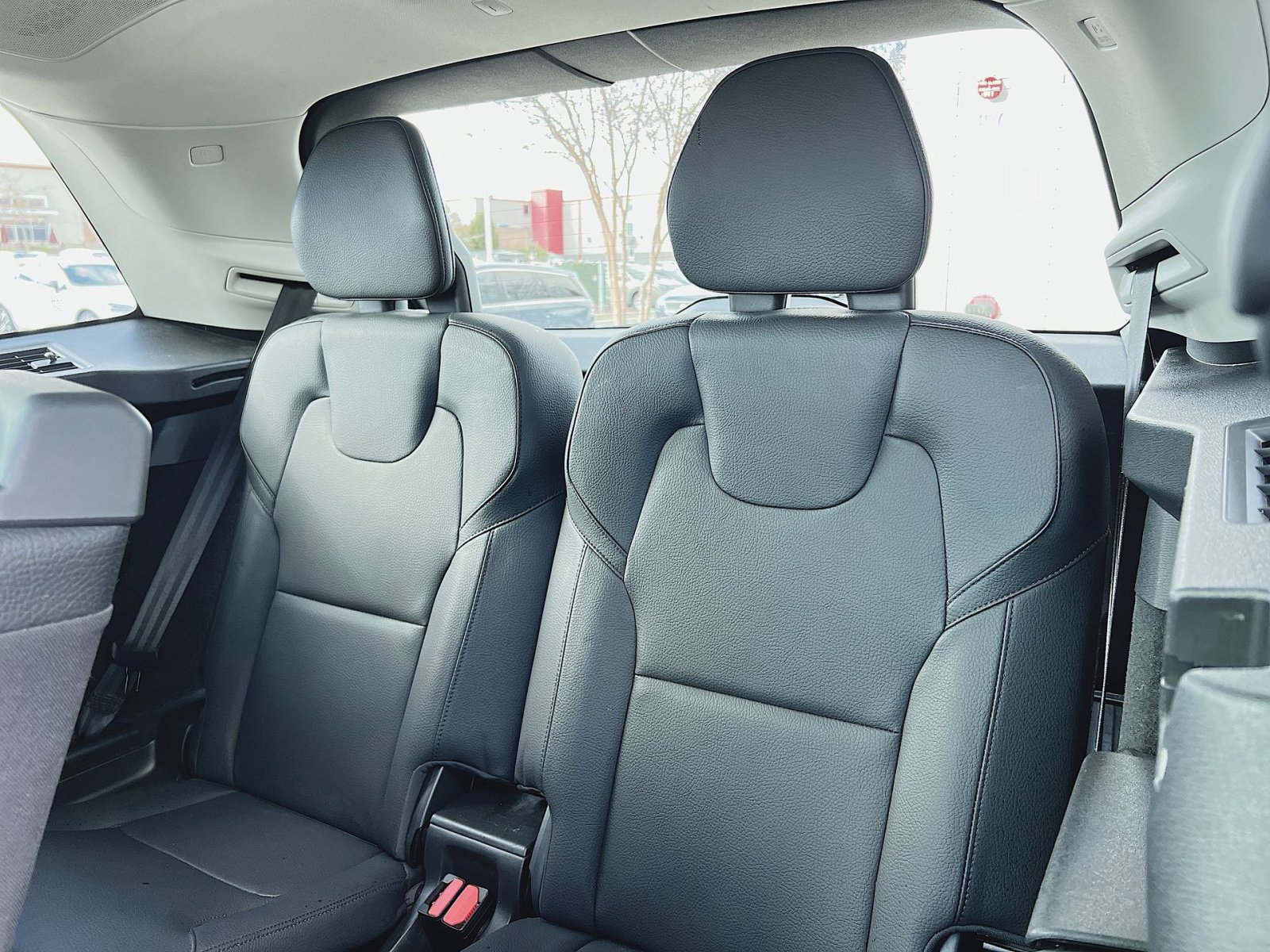 Used 2023 Volvo XC90 B6 Plus w/ Protection Package Premier image 26