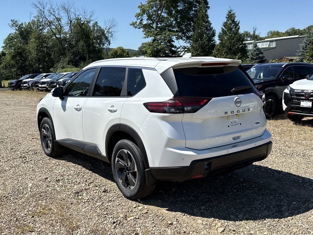 New 2026 Nissan Rogue SV w/ SV Premium Package AWD/4WD image 2