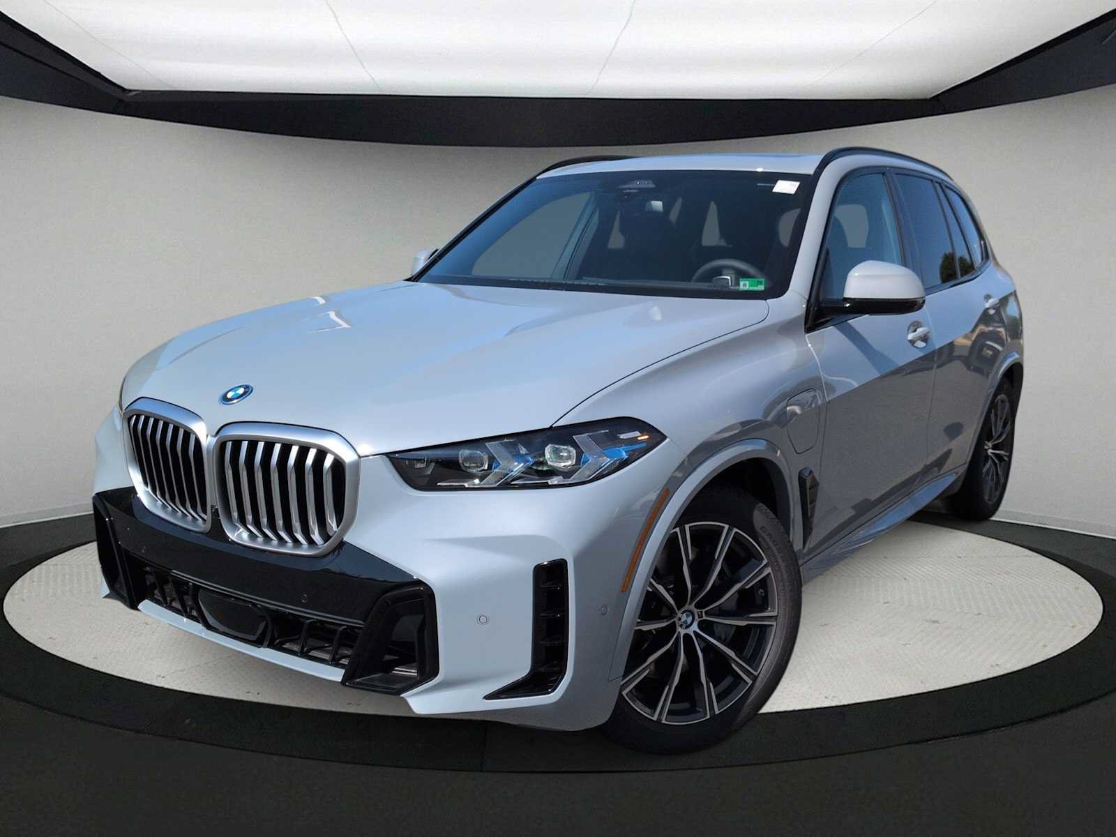 Used 2026 BMW X5 xDrive50e w/ M Sport Package