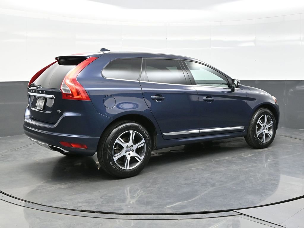 Used 2015 Volvo XC60 T6 Platinum image 7