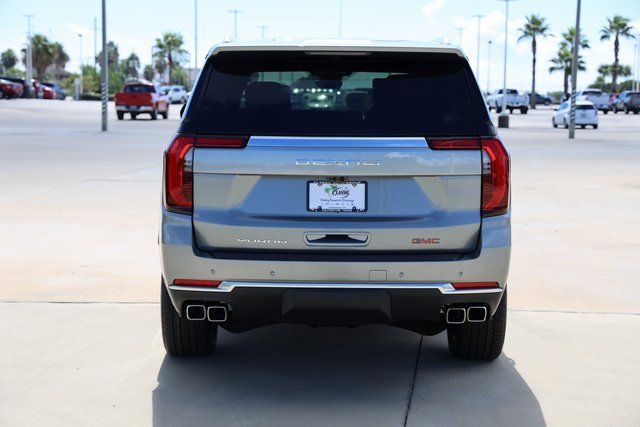 New 2026 GMC Yukon XL Denali w/ Denali Reserve Package image 7