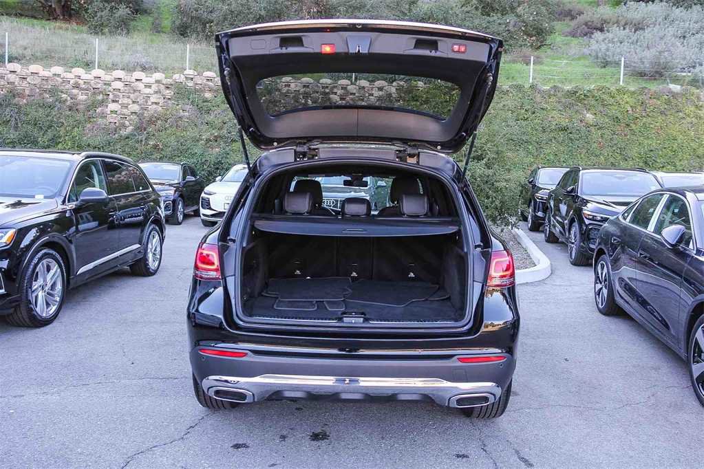 Used 2021 Mercedes-Benz GLC 300 GLC 300 image 25