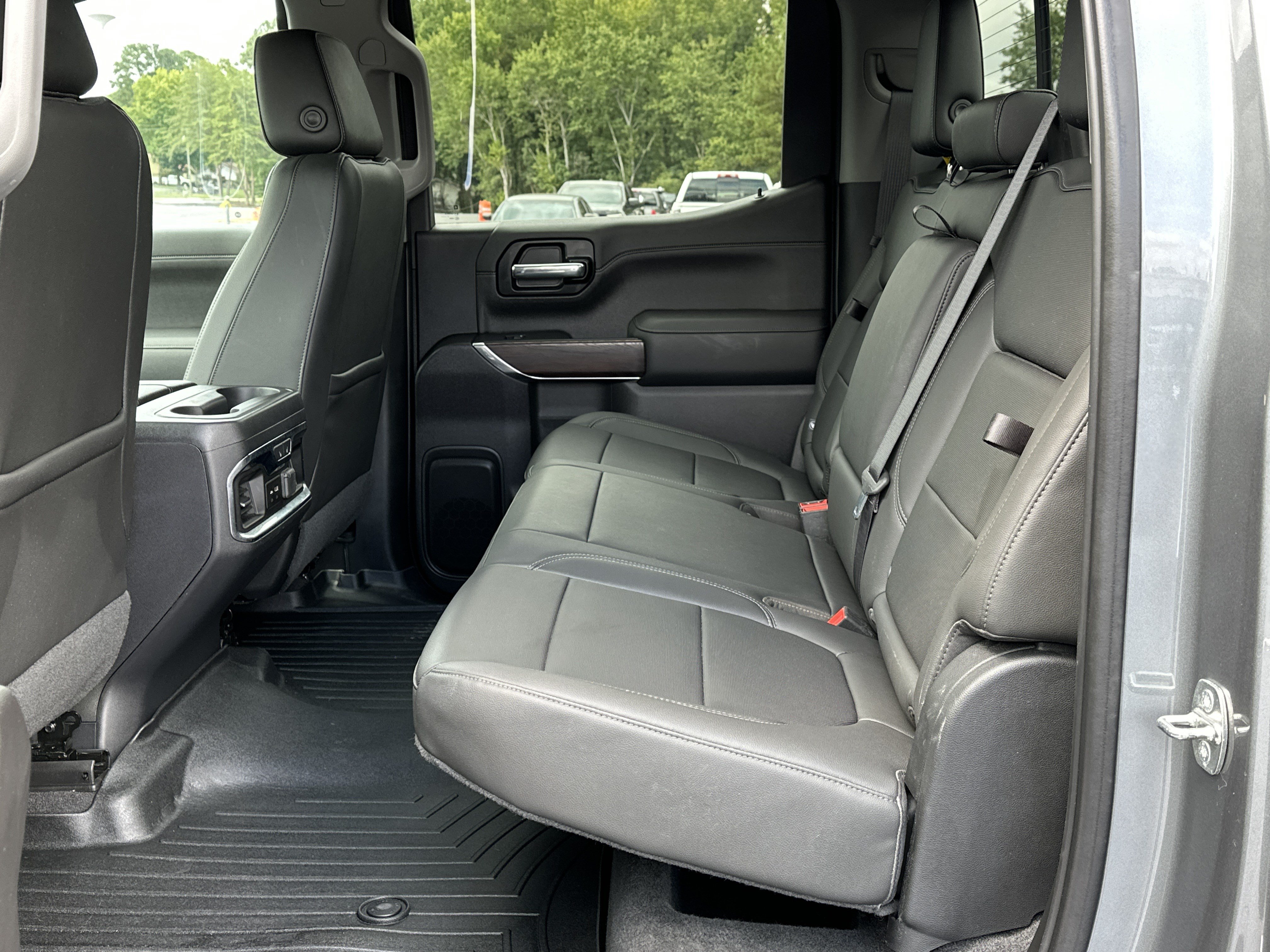 Used 2019 GMC Sierra 1500 SLT w/ SLT Premium Plus Package AWD/4WD image 15