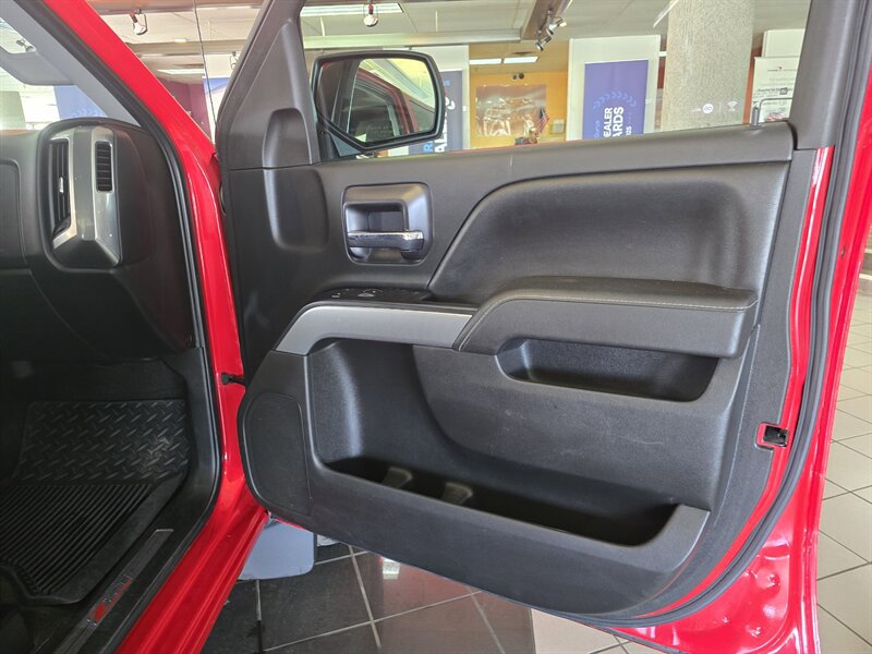 Used 2017 Chevrolet Silverado 1500 LT image 12