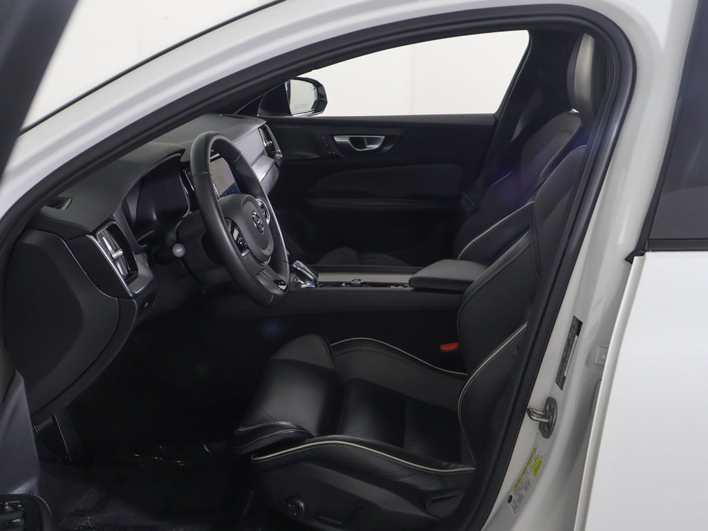 Used 2024 Volvo S60 B5 Plus w/ Climate Package AWD/4WD image 29