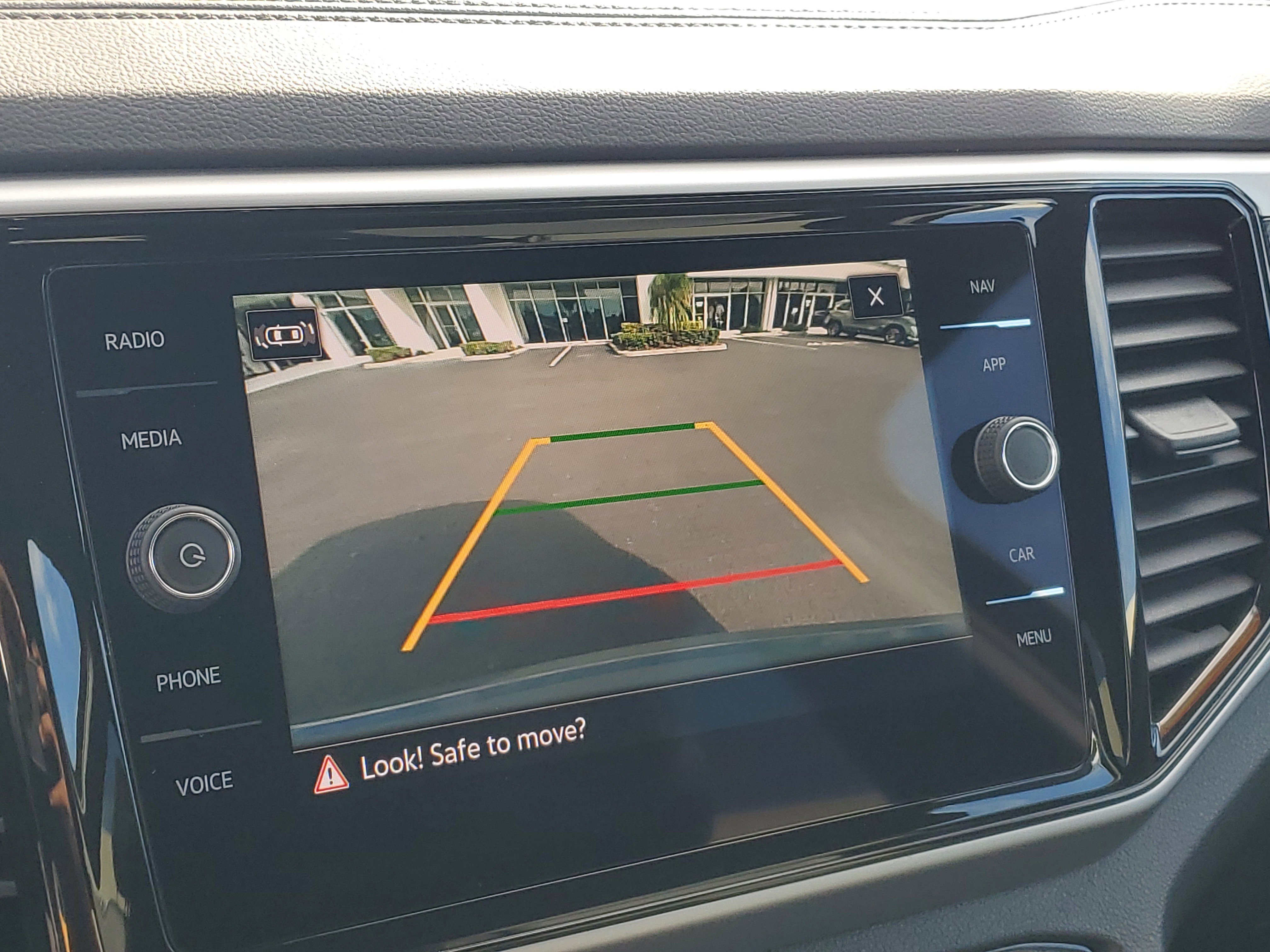 Used 2023 Volkswagen Atlas Cross Sport SEL image 24