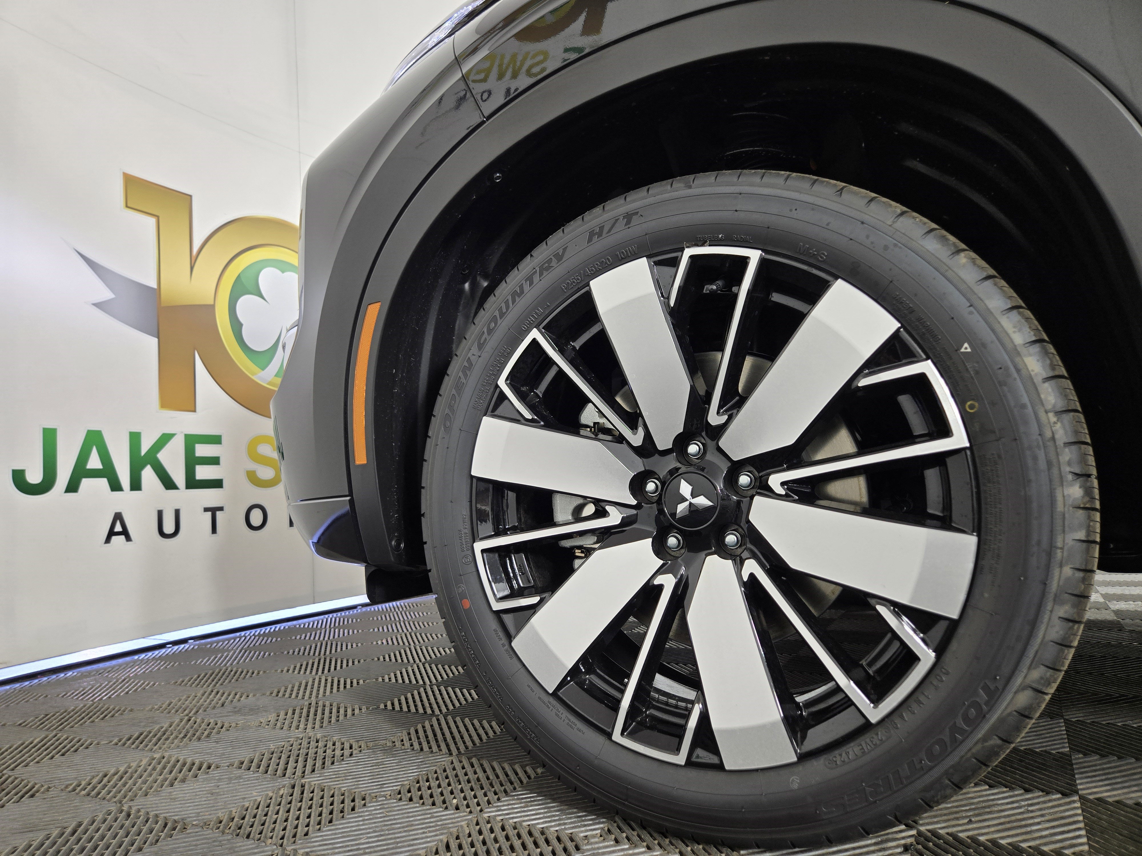 New 2025 Mitsubishi Outlander SEL image 35