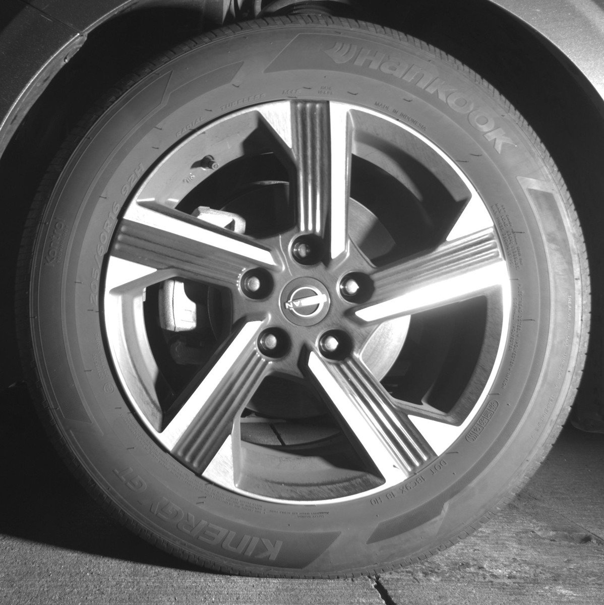 Used 2025 Nissan Sentra SV FWD image 9