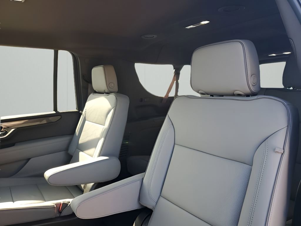 New 2026 GMC Yukon XL Elevation w/ LPO, Floor Liner Package image 19
