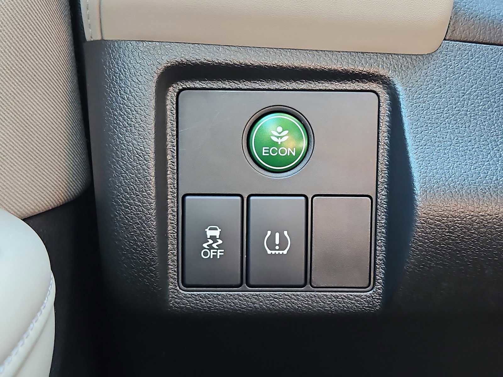 Used 2018 Honda HR-V LX image 9