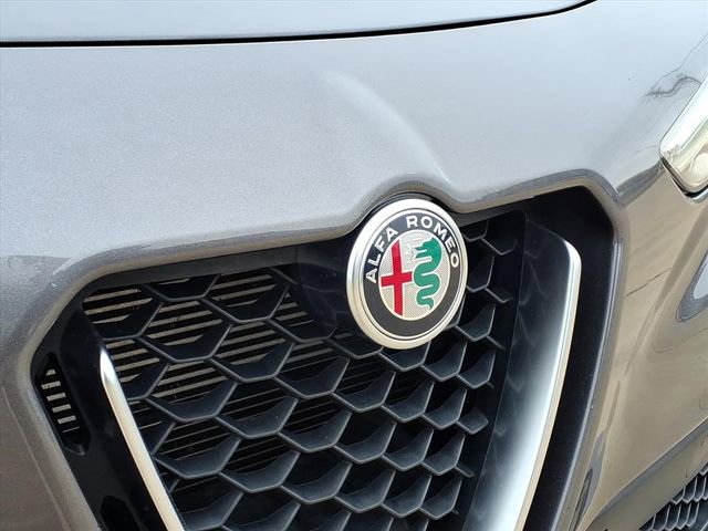 Used 2023 Alfa Romeo Stelvio Ti Lusso w/ Quick Order Package 22X Lusso AWD/4WD image 23