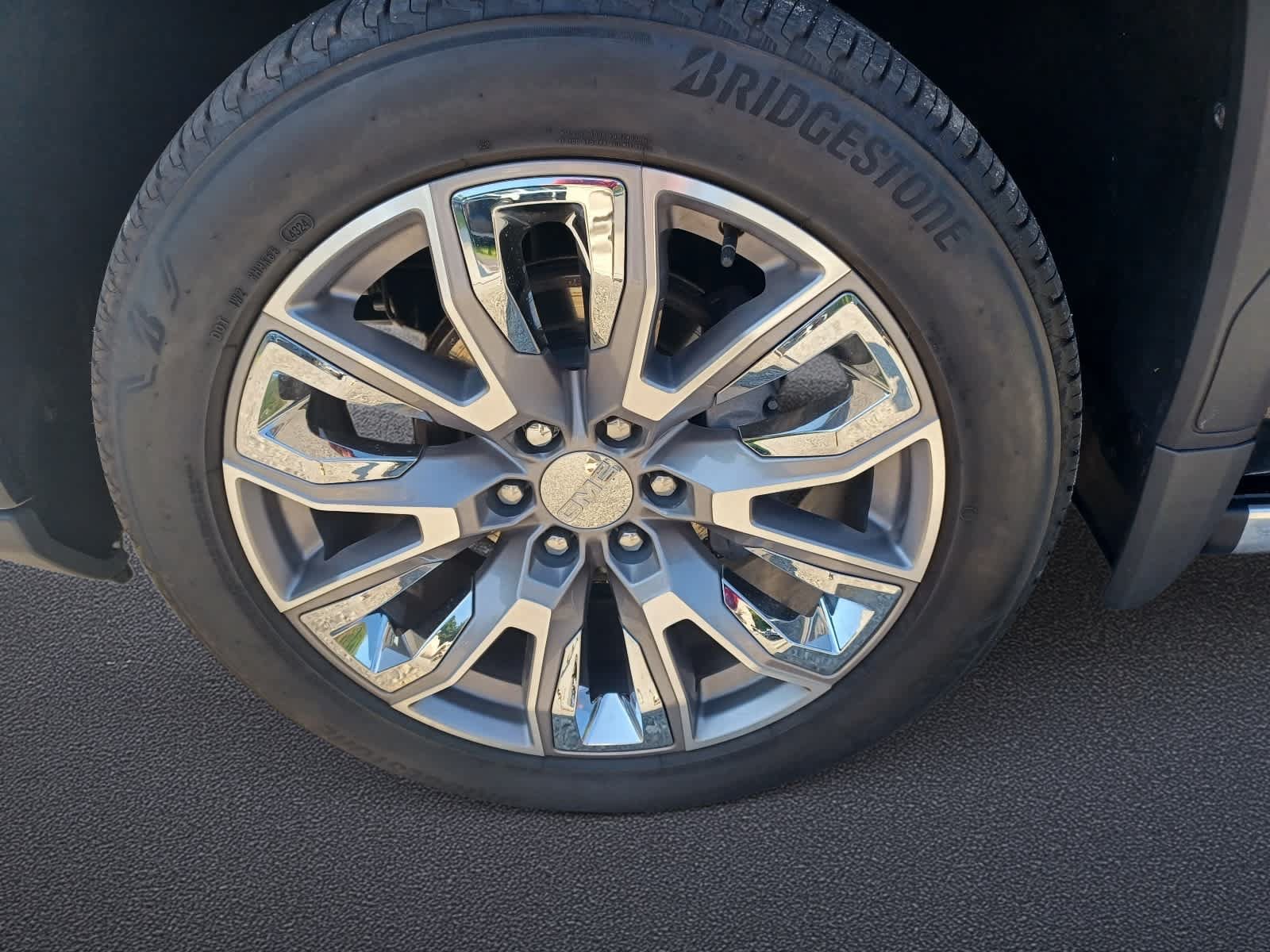 Used 2025 GMC Sierra 1500 Denali w/ Denali Reserve Package AWD/4WD image 26