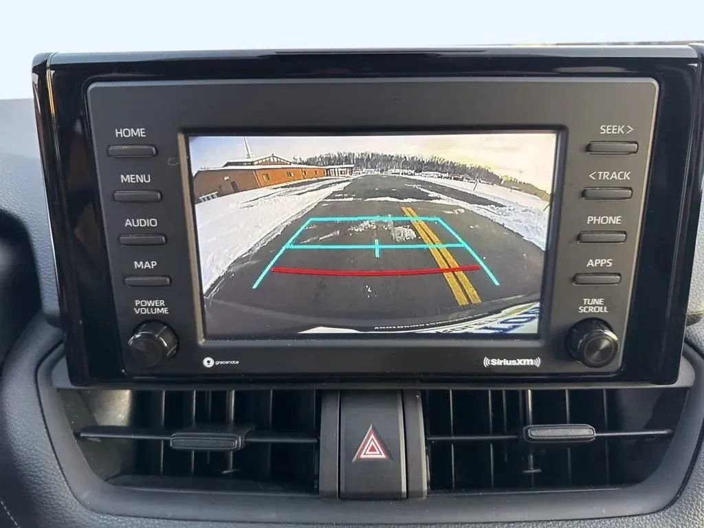 Used 2022 Toyota RAV4 LE FWD image 22