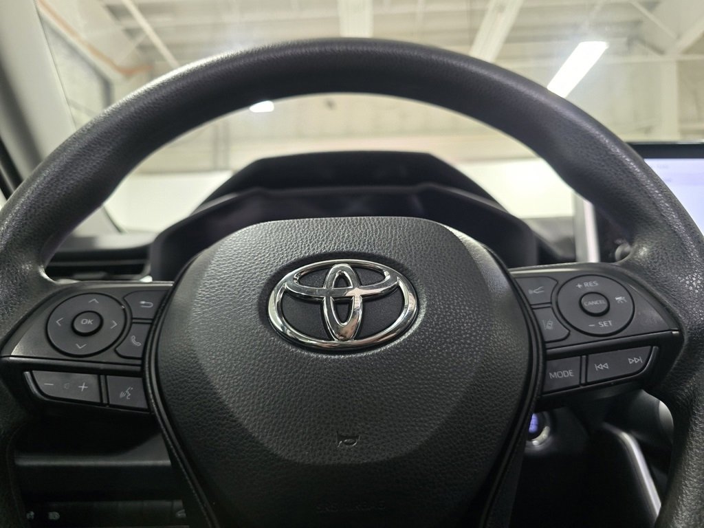 Used 2024 Toyota RAV4 XLE image 25