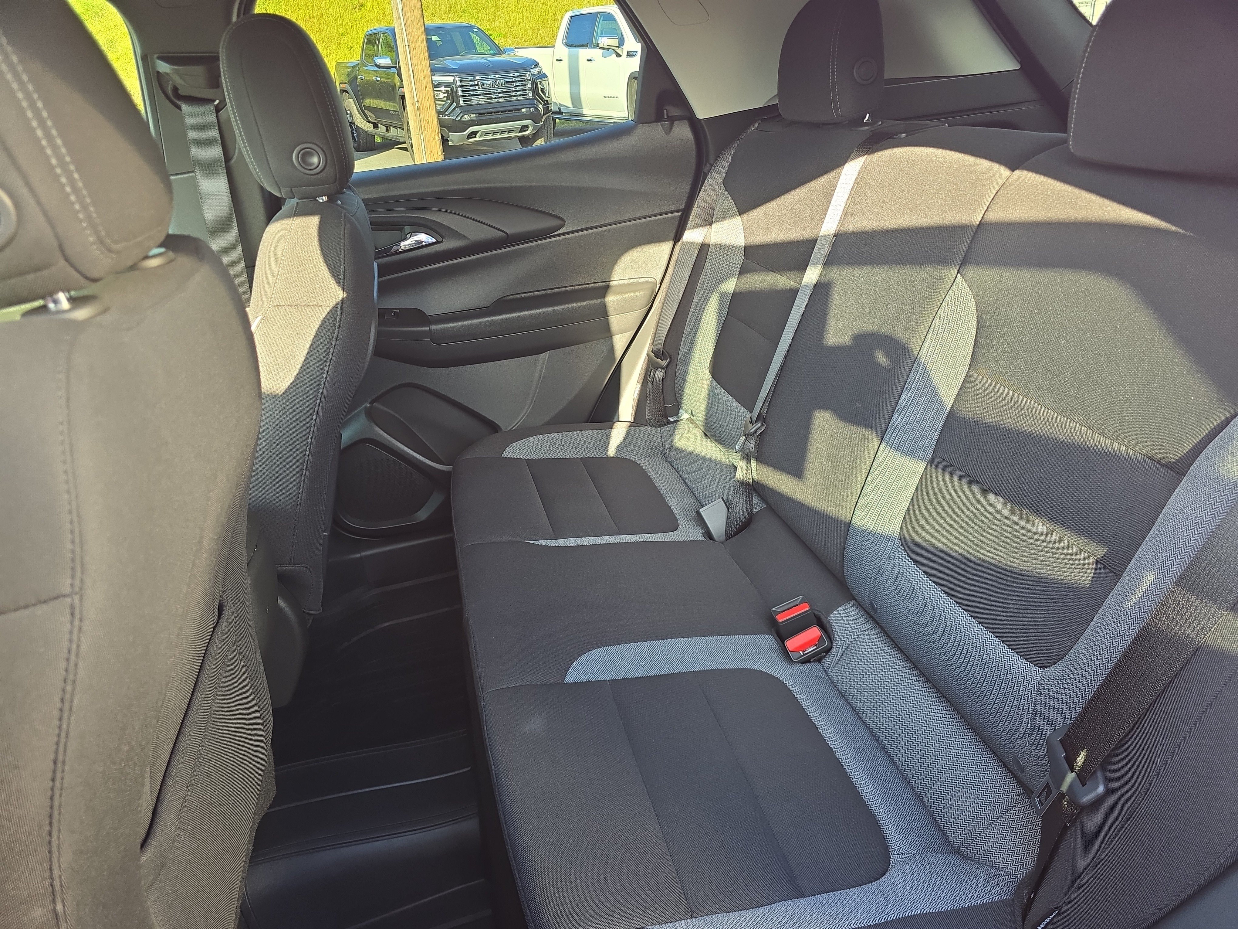 Used 2026 Chevrolet TrailBlazer LS w/ LS Convenience Package AWD/4WD image 13