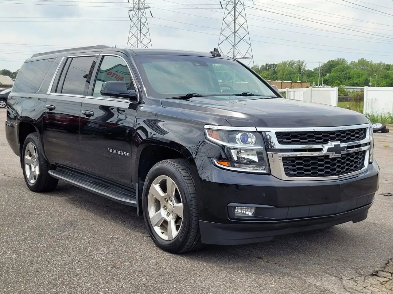 Used 2015 Chevrolet Suburban LT AWD/4WD image 12