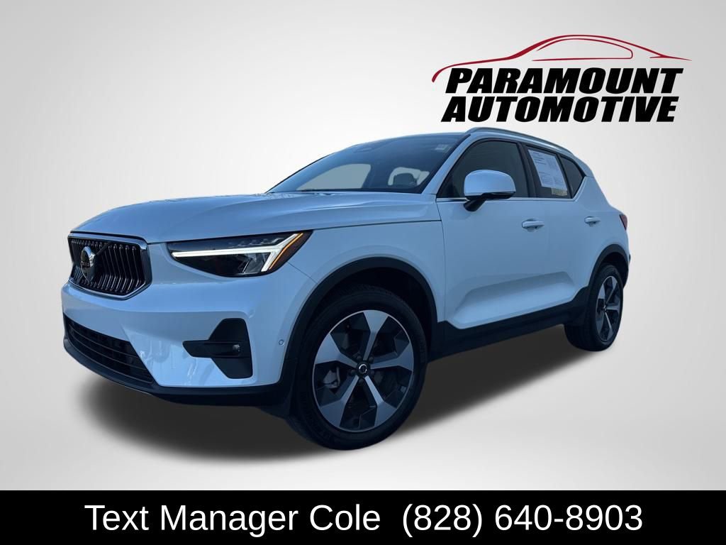 Used 2024 Volvo XC40 B5 Plus w/ Protection Package Premier image 1