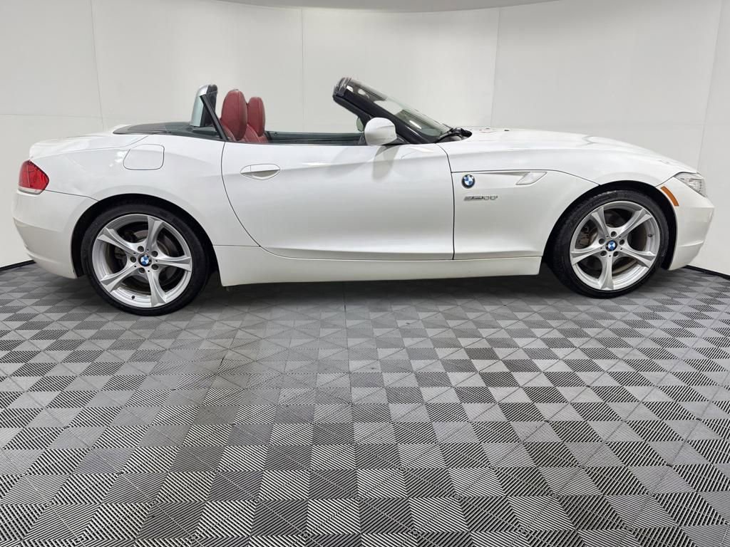 Used 2012 BMW Z4 sDrive28i RWD image 9