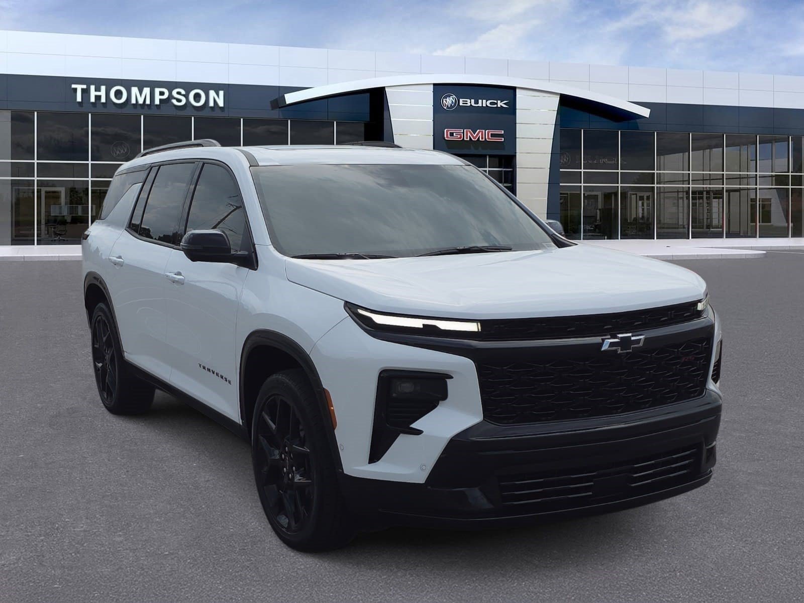 Used 2024 Chevrolet Traverse RS FWD image 1
