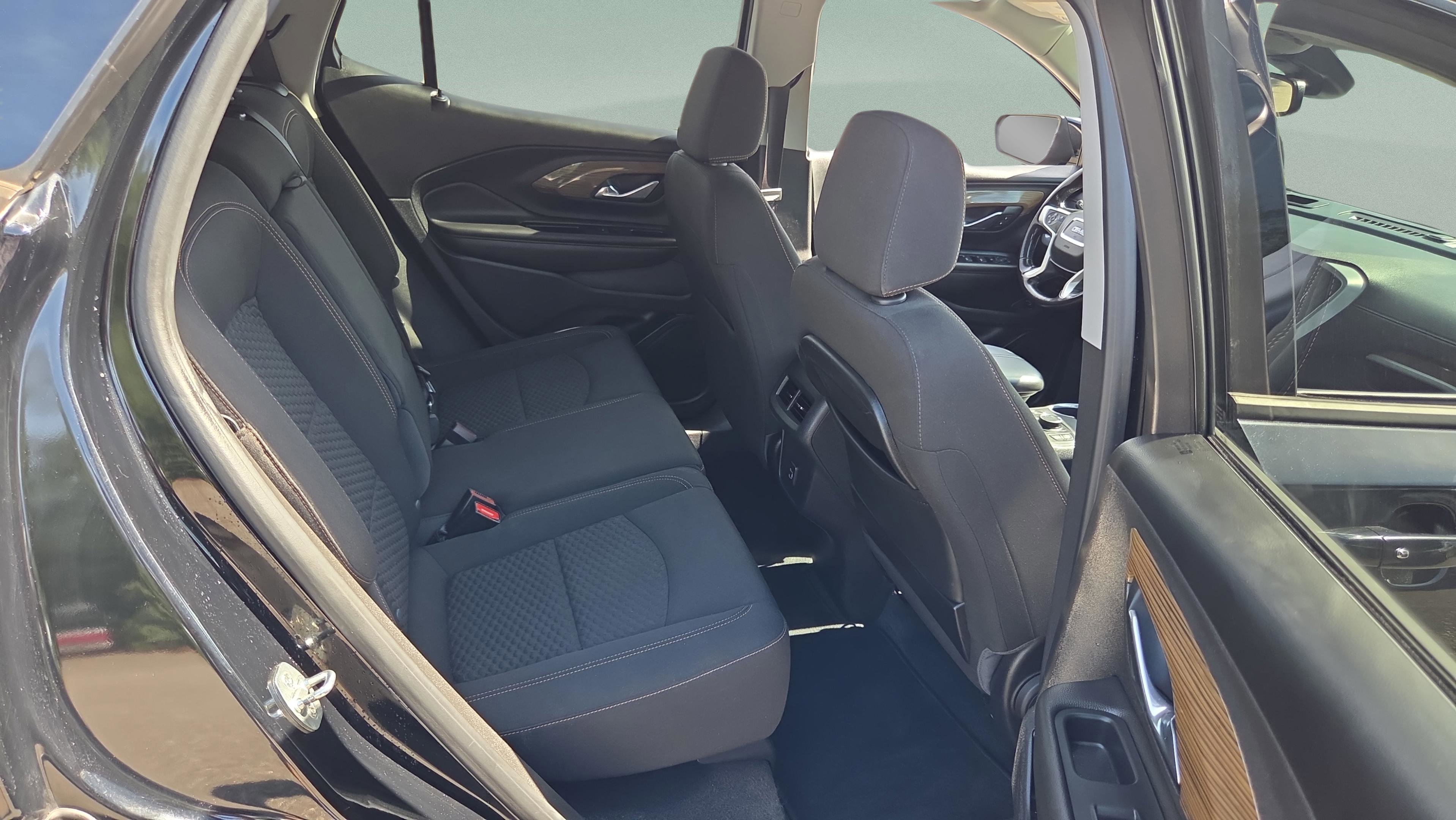 Used 2021 GMC Terrain SLE w/ Driver Convenience Package FWD image 14