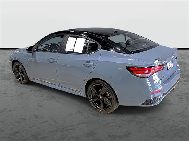 Used 2024 Nissan Sentra SR FWD image 2