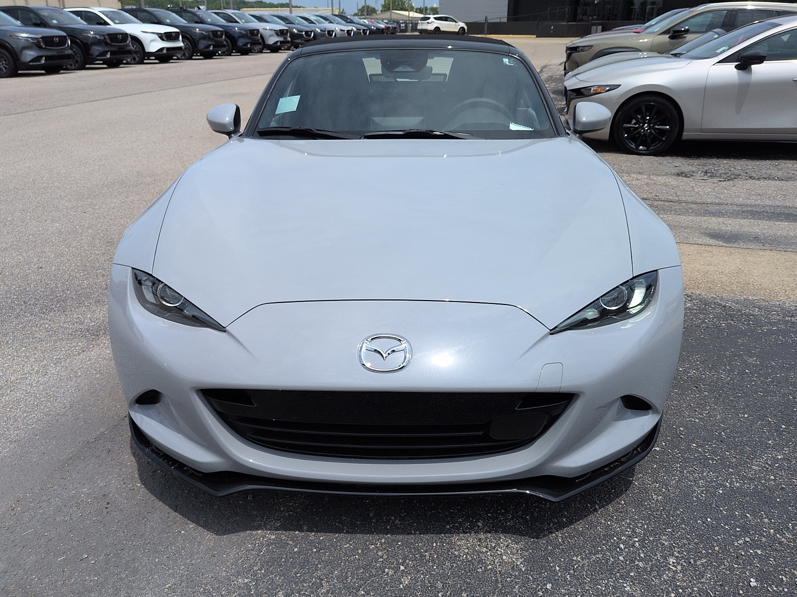 New 2026 MAZDA MX-5 Miata Grand Touring w/ Appearance Package RWD image 3
