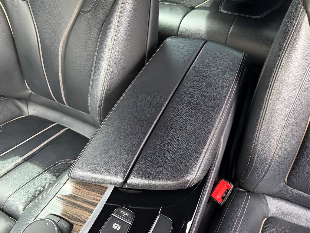 Used 2019 BMW 530i w/ Convenience Package RWD image 44