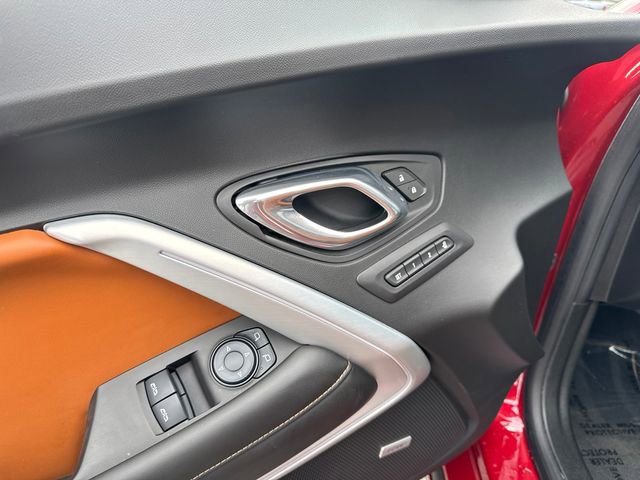 Used 2017 Chevrolet Camaro SS RWD image 13