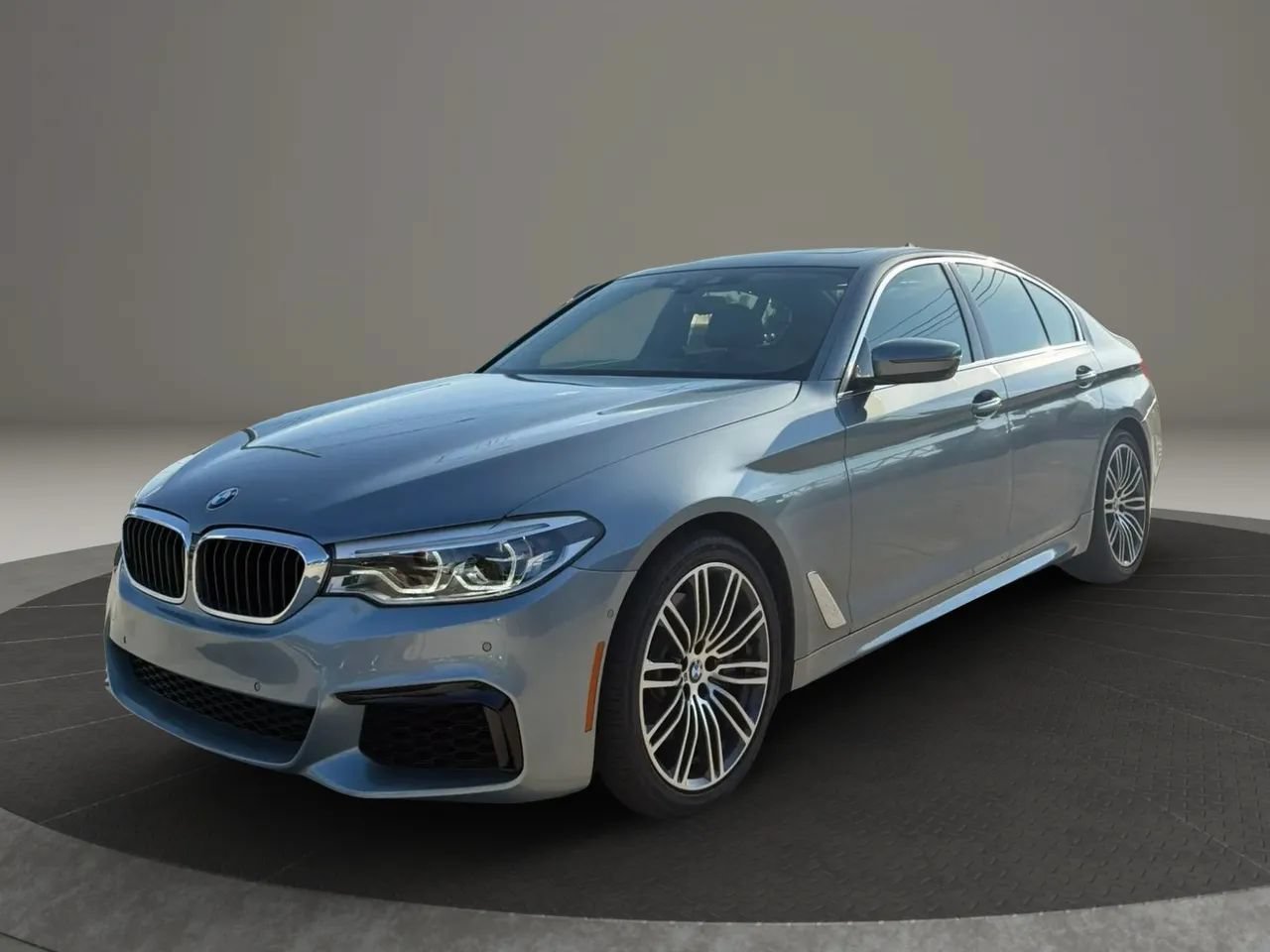 Used 2018 BMW 540i RWD image 3
