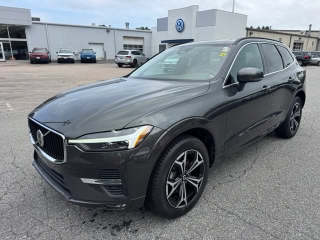 Used 2022 Volvo XC60 B5 Momentum w/ Climate Package AWD/4WD video 1