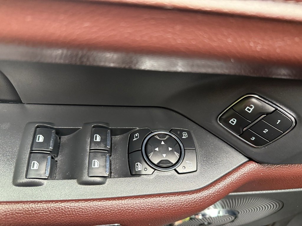 Used 2023 Ford Expedition Limited image 28